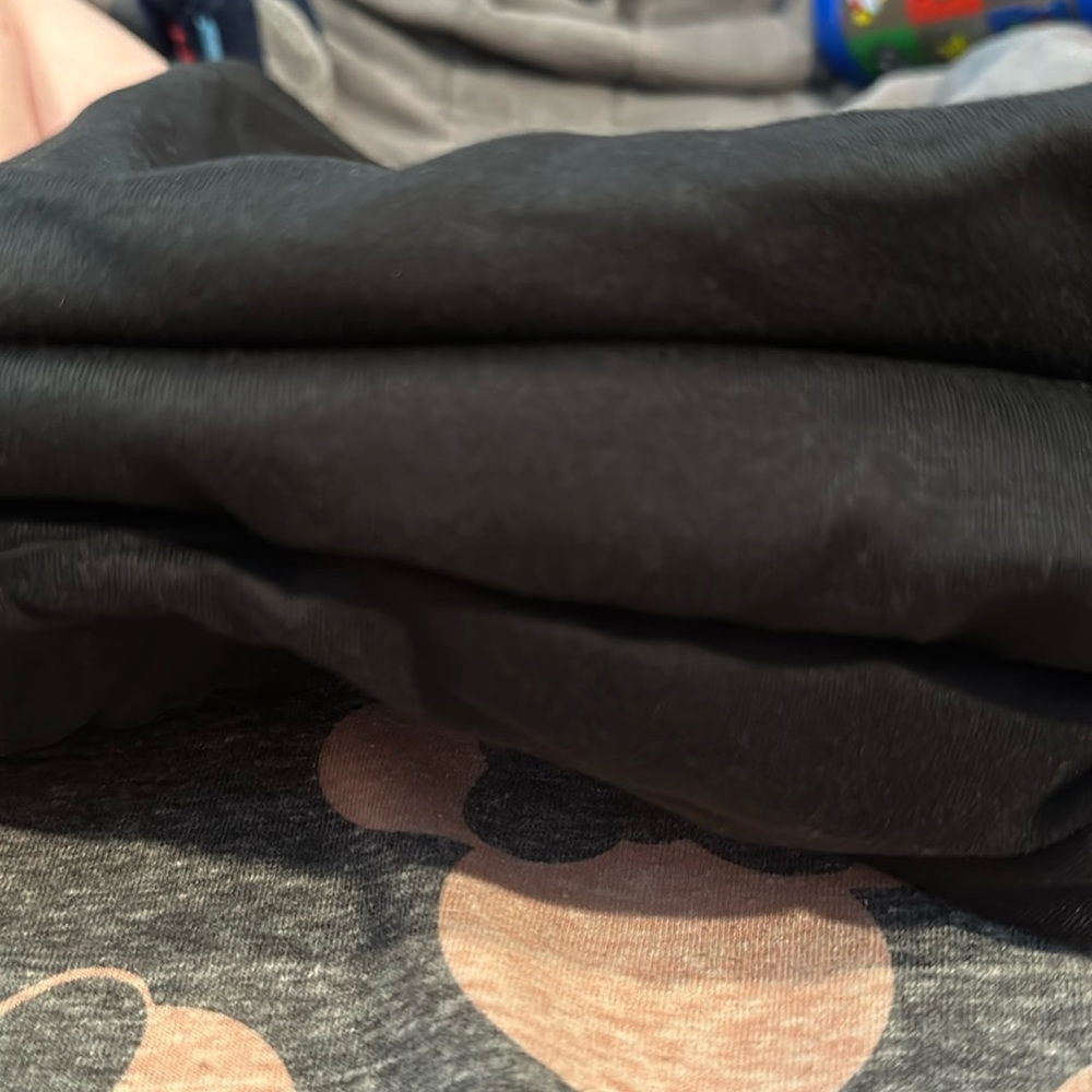 Maternity cross back leggings